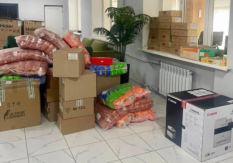 
                     В Горловку из Ростова доставили гуманитарный груз 
                