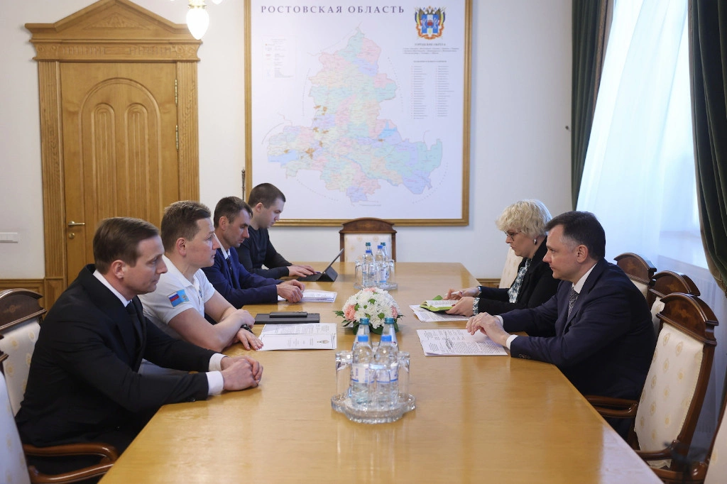 Слюсарь.jpg Слюсарь.jpg