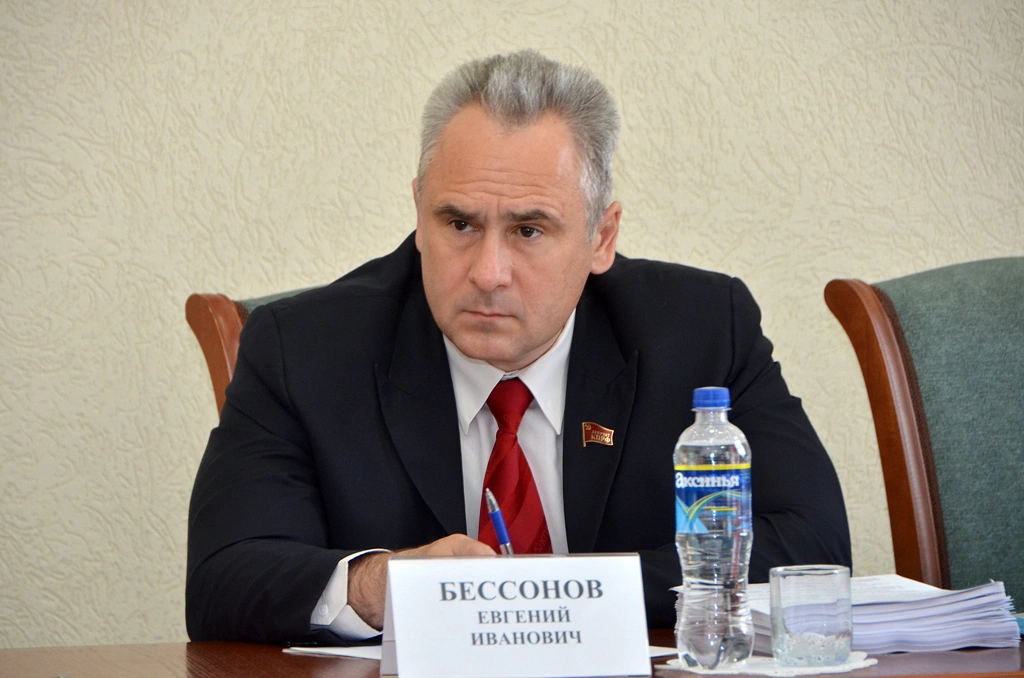 Е Бессонов.jpg Е Бессонов.jpg