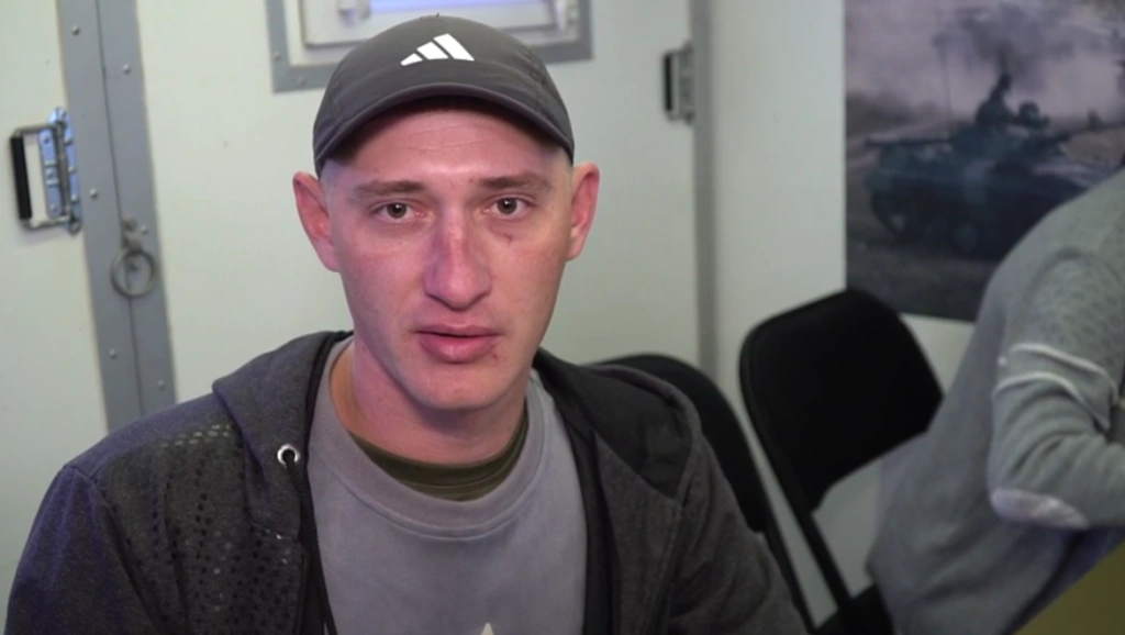 Денис.png Денис.png