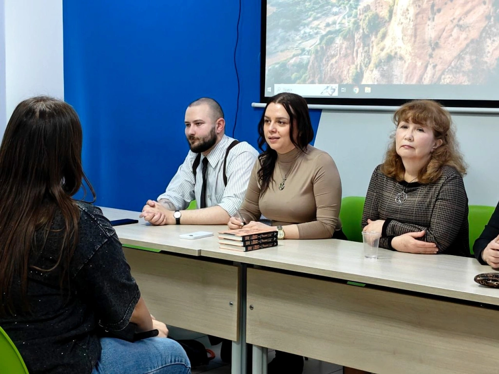 5429372411071031982 (1).jpg 5429372411071031982 (1).jpg