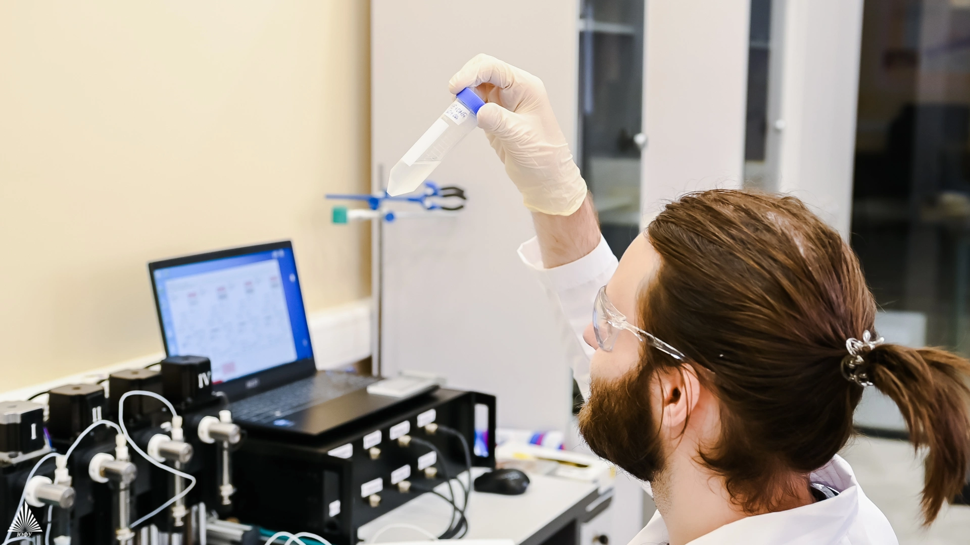 юфу.jpg юфу.jpg