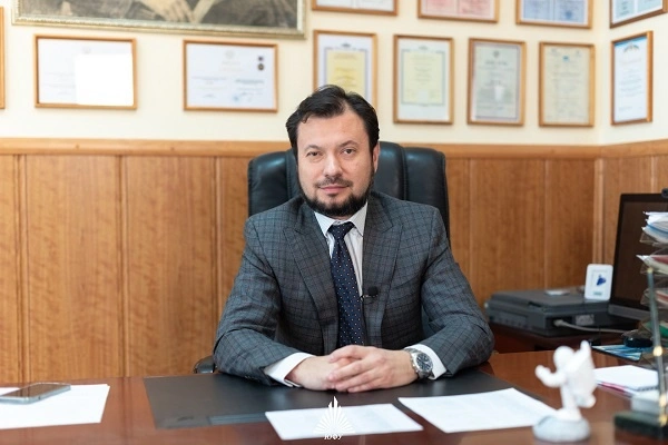 FNfT6UXS7HI (1).jpg FNfT6UXS7HI (1).jpg