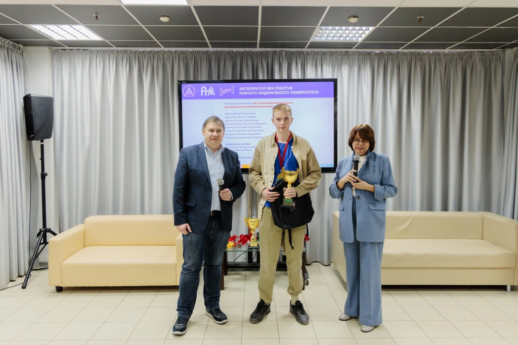 S-UGkEaaRVQ.jpg S-UGkEaaRVQ.jpg