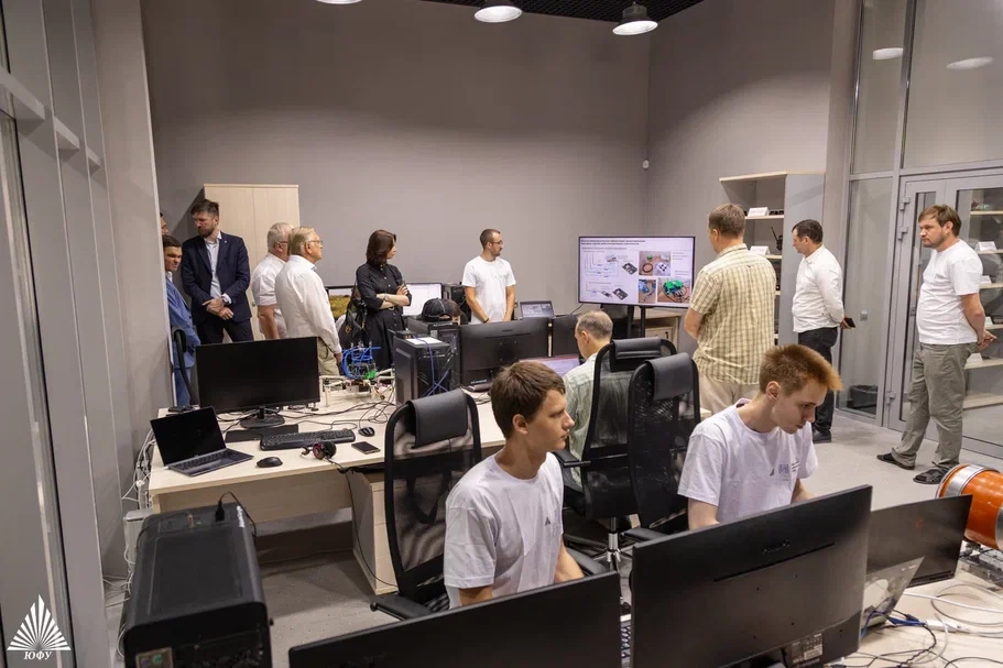 SEV_6779.jpg SEV_6779.jpg