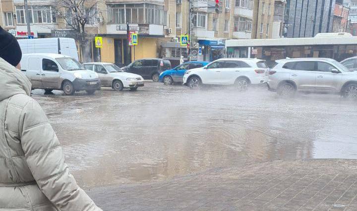 
                     Центр Ростова вновь остался без отопления и горячей воды 
                