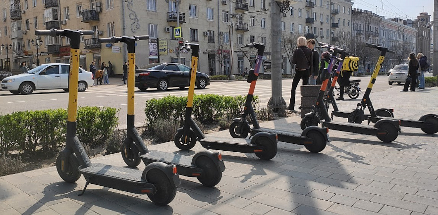 Фото: В Ростове появятся отдельные парковки для электросамокатов / фото: 1Rnd