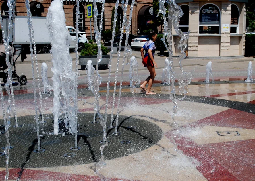 
                     В Ростовской области назвали 6 городов, где чаще всего происходят попытки детских суицидов 
                