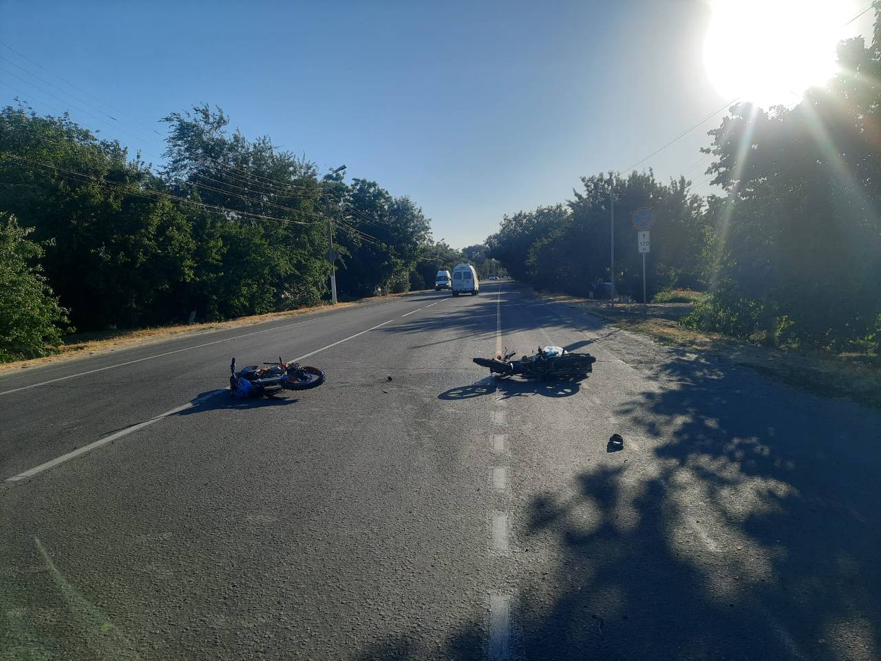 
                     Под Ростовом погиб мужчина при столкновении мотоцикла со скутером 
                