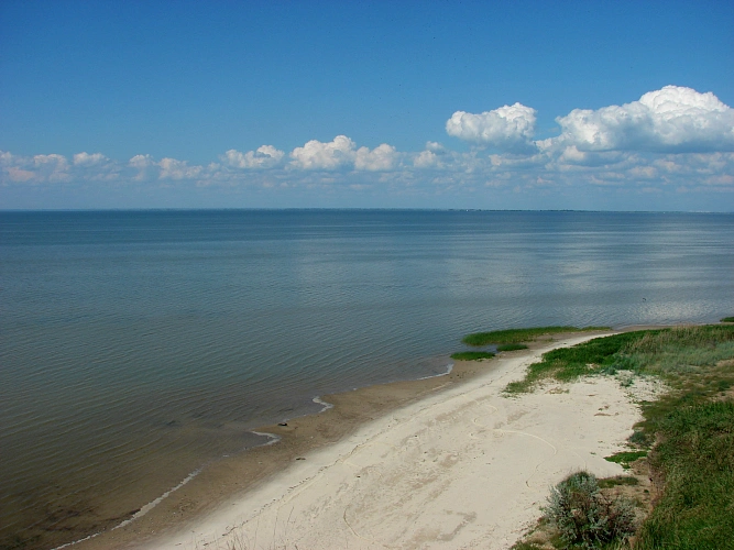 Фото: Роспотребнадзор предложил отменить запрет на купание в водоёмах Ростова // фото архив 1rnd