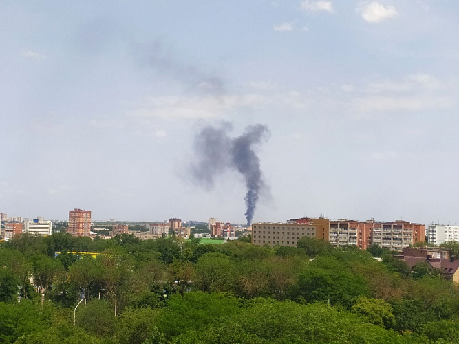 Фото: Пожар на улице Страны Советов, 42 Г // фото 1rnd