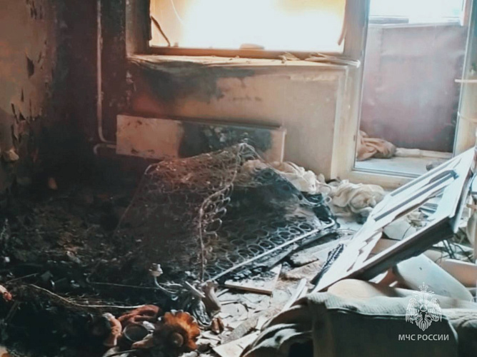 Фото: в пожаре погиб 54-летний мужчина // фото пресс-службы МЧС Ростовской области