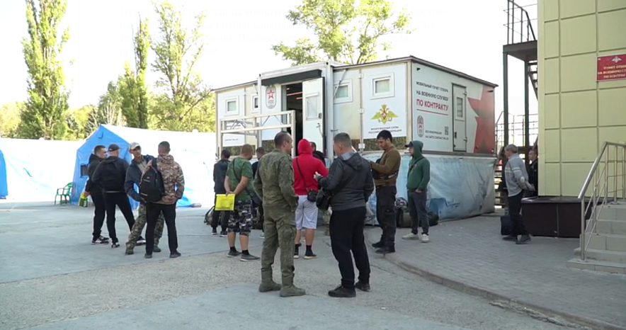 Фото: пункт отбора в Ростове // кадры пресс-службы ЮВО