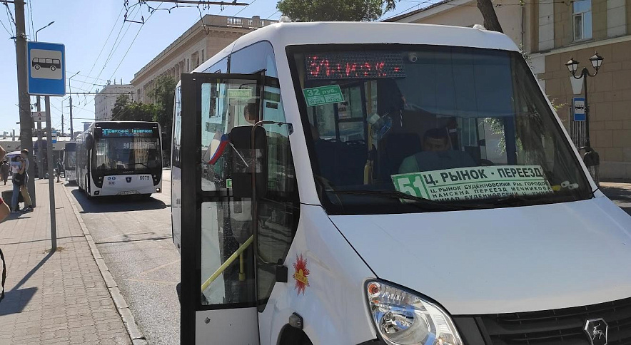 Фото: Автобусы на Западном развороте в Ростове, кадр 1rnd