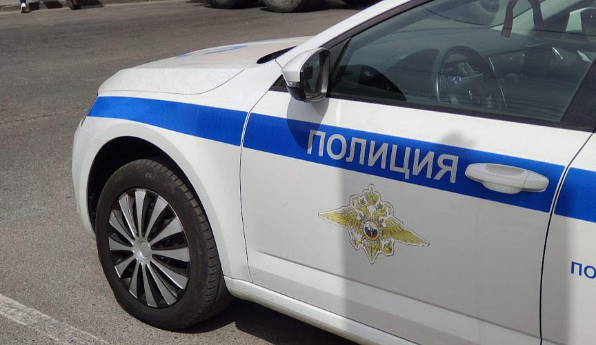 Фото:  Автомобиль полиции в Ростове, кадр 1rnd